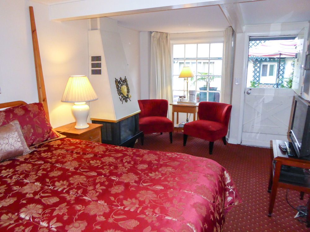 Carmel Fireplace Inn Extérieur photo